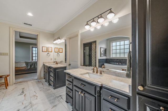 12105 Jazmin Cir, Flint, TX 75762