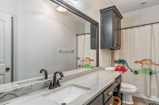 12105 Jazmin Cir, Flint, TX 75762