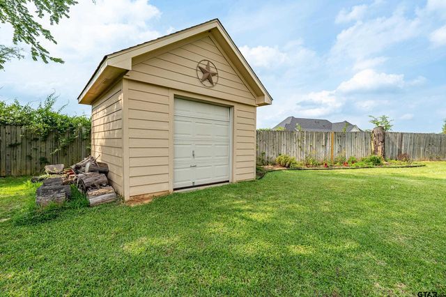 12105 Jazmin Cir, Flint, TX 75762