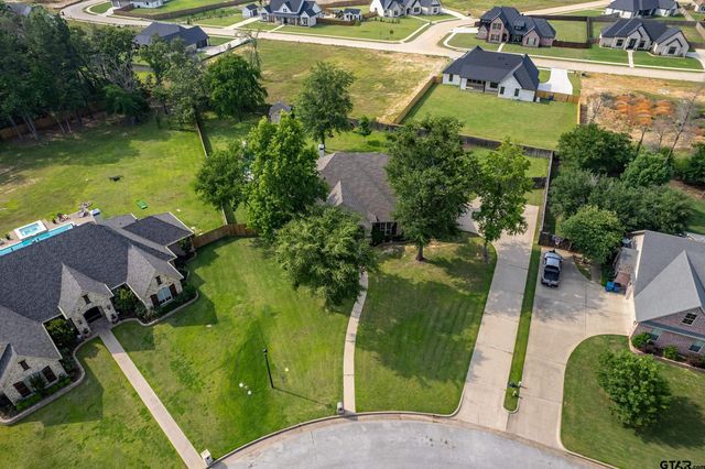 12105 Jazmin Cir, Flint, TX 75762