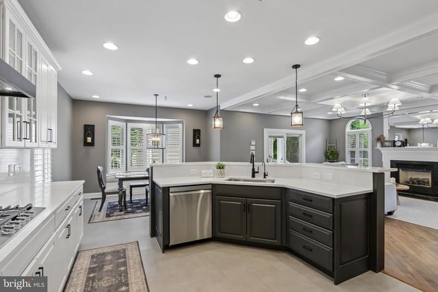 301 NOTTINGHAM PL, Chalfont, PA 18914