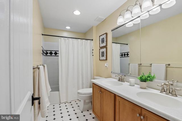 301 NOTTINGHAM PL, Chalfont, PA 18914