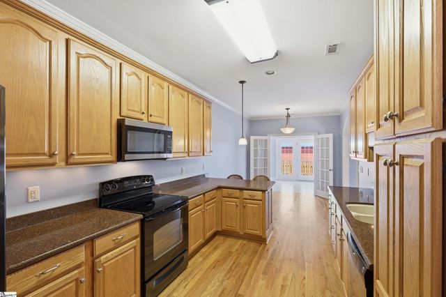 10 Hartsfield Court, Easley, SC 29642