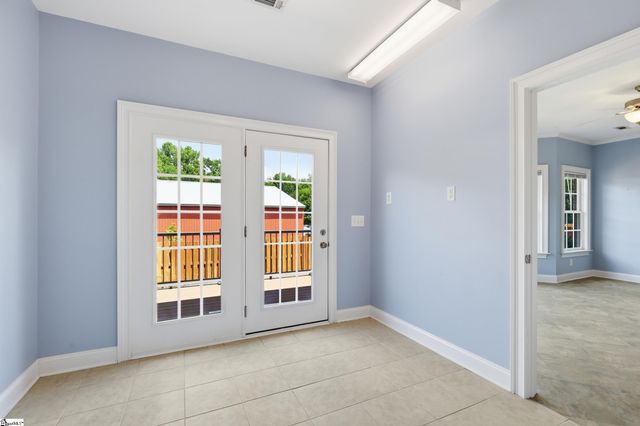 10 Hartsfield Court, Easley, SC 29642