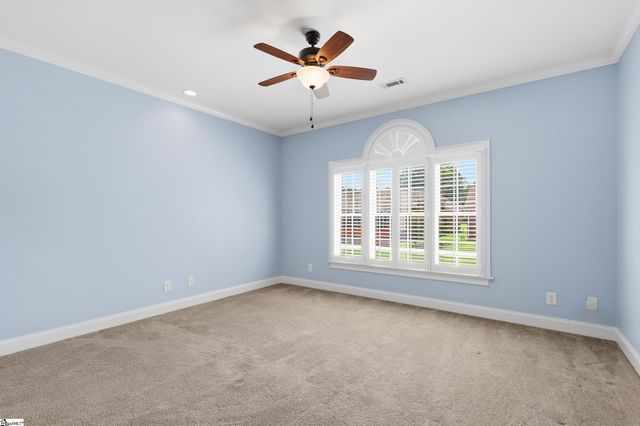 10 Hartsfield Court, Easley, SC 29642