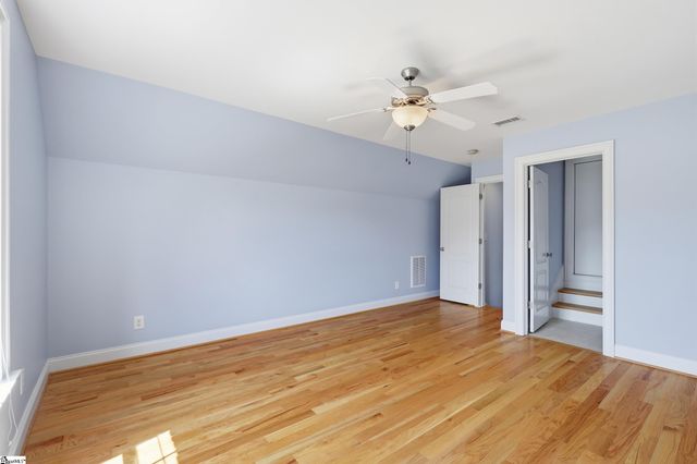 10 Hartsfield Court, Easley, SC 29642
