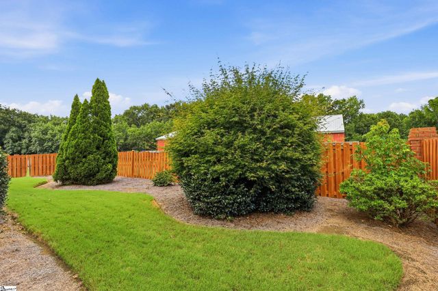 10 Hartsfield Court, Easley, SC 29642