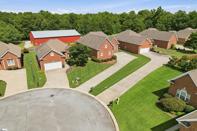 10 Hartsfield Court, Easley, SC 29642