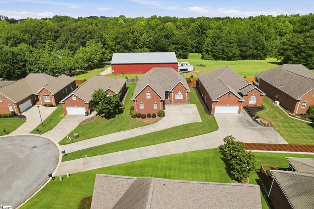 10 Hartsfield Court, Easley, SC 29642