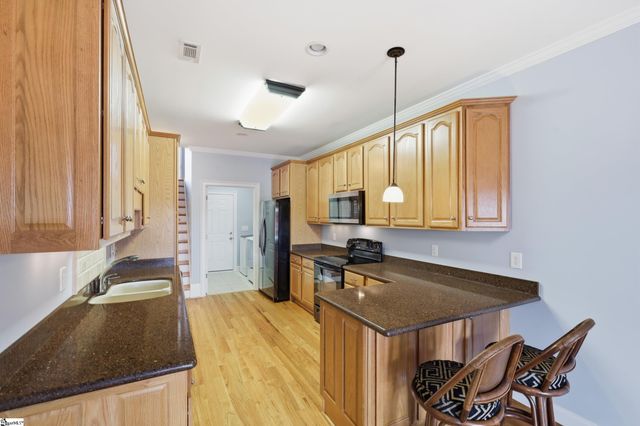10 Hartsfield Court, Easley, SC 29642
