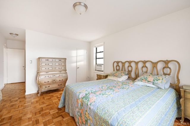 3130 Grand Concourse 2J, Bronx, NY 10458