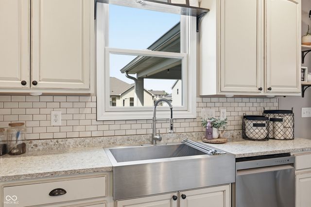 3051 Hawthorn Drive, Lapel, IN 46051