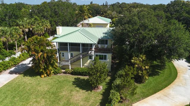 1530 NE Dixie Highway, Jensen Beach, FL 34957