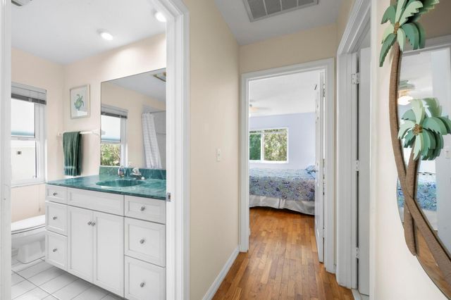 1530 NE Dixie Highway, Jensen Beach, FL 34957