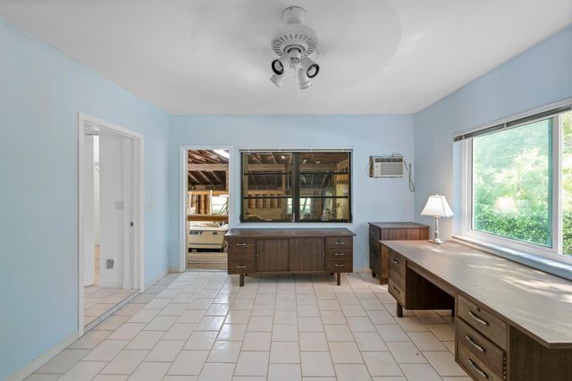 1530 NE Dixie Highway, Jensen Beach, FL 34957