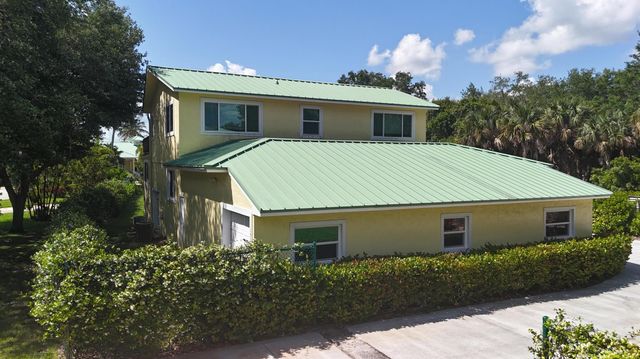 1530 NE Dixie Highway, Jensen Beach, FL 34957