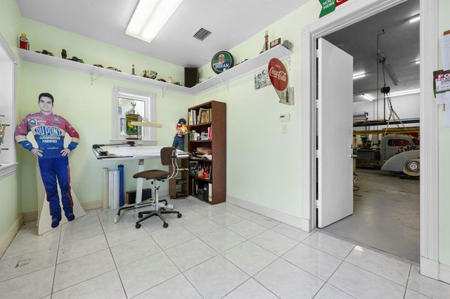 1530 NE Dixie Highway, Jensen Beach, FL 34957