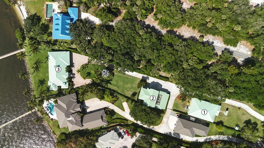 1530 NE Dixie Highway, Jensen Beach, FL 34957