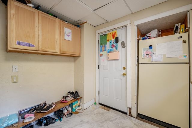 1214 W Wilbeth Road, Akron, OH 44314