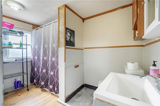 1214 W Wilbeth Road, Akron, OH 44314