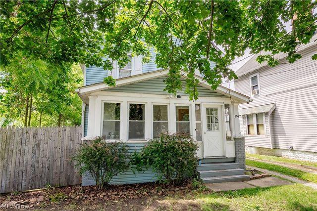 1214 W Wilbeth Road, Akron, OH 44314