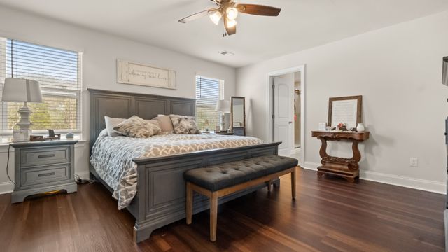 1054 Holland Ridge Way, Lebanon, TN 37090