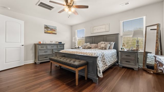 1054 Holland Ridge Way, Lebanon, TN 37090