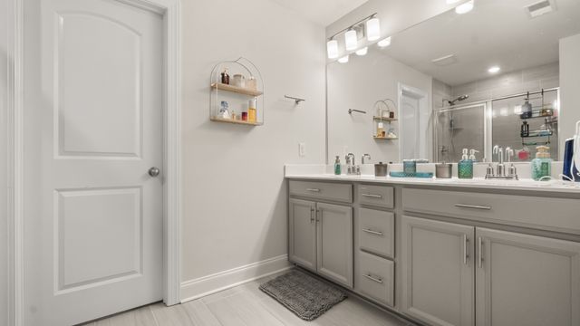 1054 Holland Ridge Way, Lebanon, TN 37090