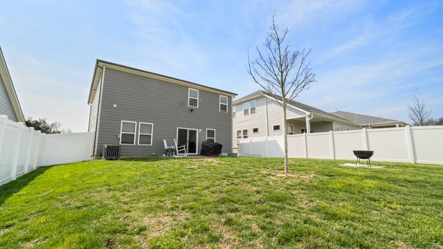 1054 Holland Ridge Way, Lebanon, TN 37090