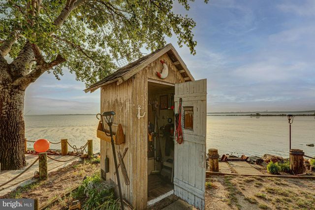 197 N RIVER DR, Pennsville, NJ 08070