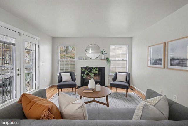 2000 CHITA CT, Temple Hills, MD 20748