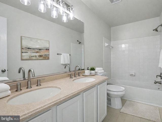 2000 CHITA CT, Temple Hills, MD 20748