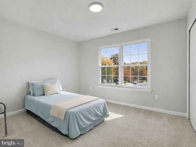 2000 CHITA CT, Temple Hills, MD 20748