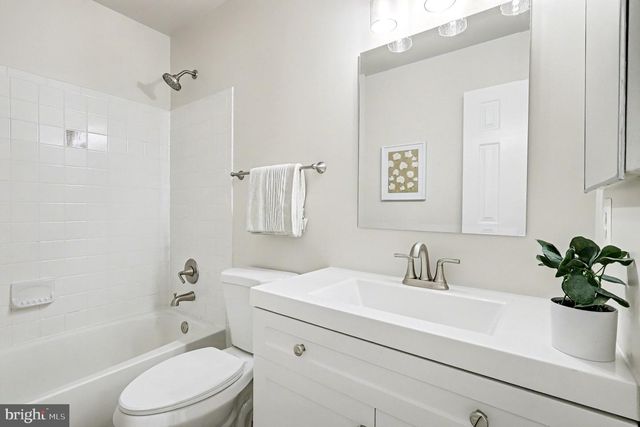 2000 CHITA CT, Temple Hills, MD 20748