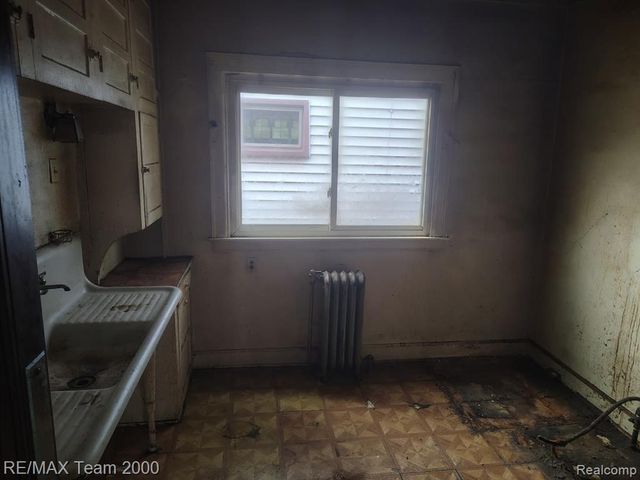 5501 Pacific Street, Detroit, MI 48204