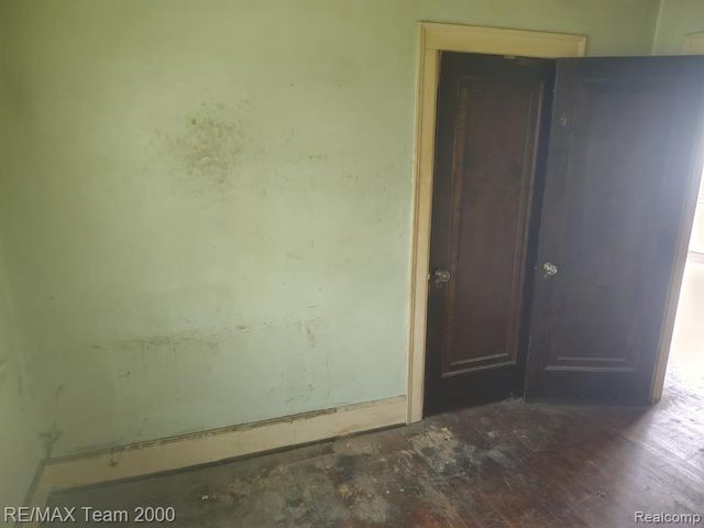 5501 Pacific Street, Detroit, MI 48204