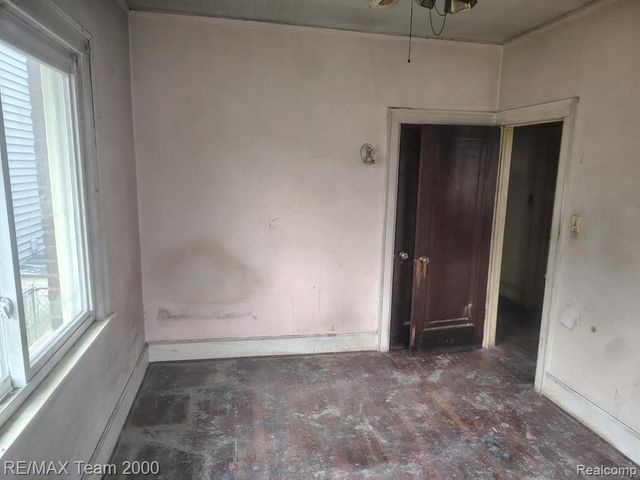 5501 Pacific Street, Detroit, MI 48204