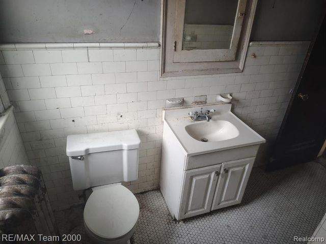 5501 Pacific Street, Detroit, MI 48204