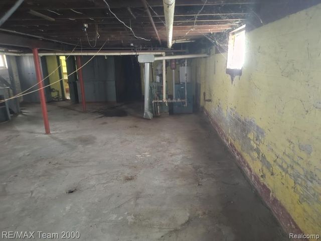 5501 Pacific Street, Detroit, MI 48204