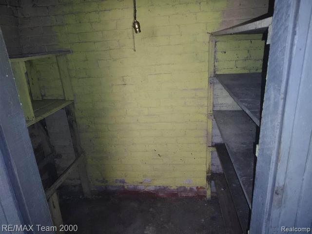 5501 Pacific Street, Detroit, MI 48204
