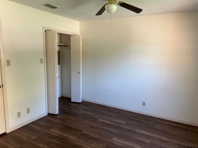 7312 Hollyoak Dr., Tyler, TX 75703