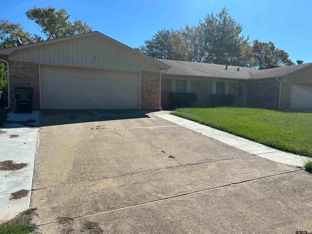 7312 Hollyoak Dr., Tyler, TX 75703