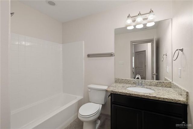 1607 Las Palmas Avenue, Hidalgo, TX 78557