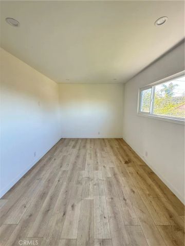 840 W 81st, Los Angeles, CA 90044