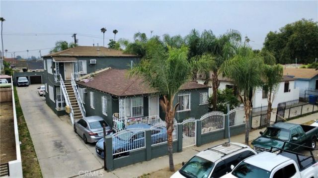 840 W 81st, Los Angeles, CA 90044