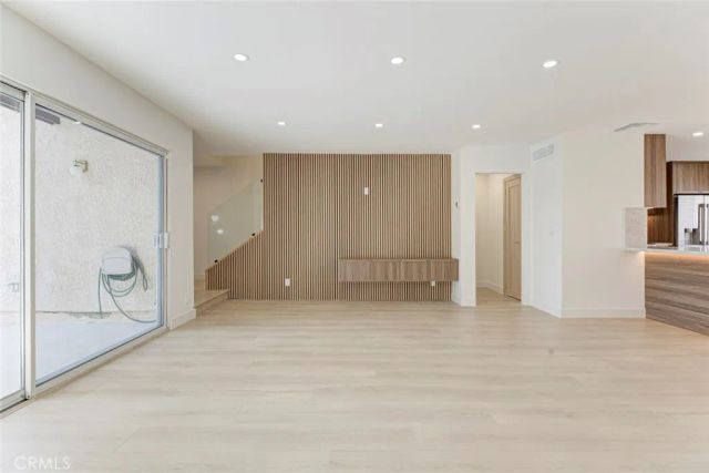 9512 Via Venezia, Burbank, CA 91504