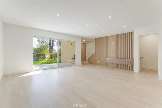 9512 Via Venezia, Burbank, CA 91504
