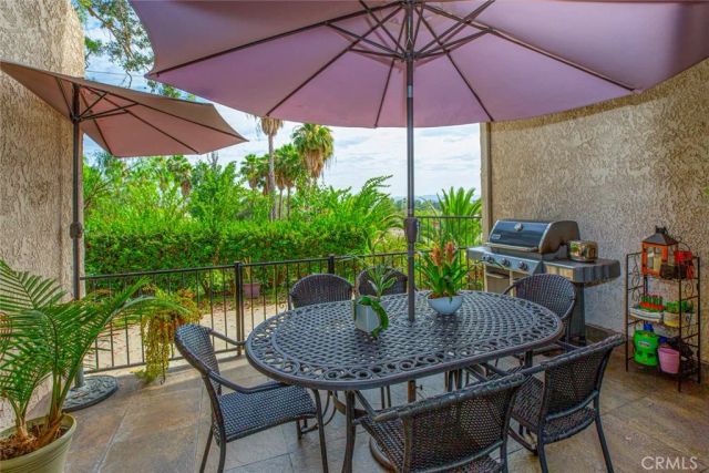 9512 Via Venezia, Burbank, CA 91504
