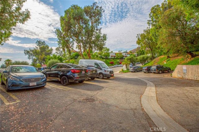 9512 Via Venezia, Burbank, CA 91504