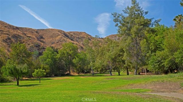 9512 Via Venezia, Burbank, CA 91504